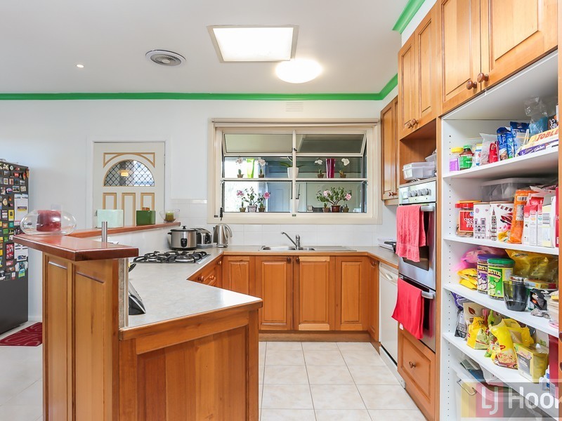 15 Wilkes Street, Ferntree Gully VIC 3156