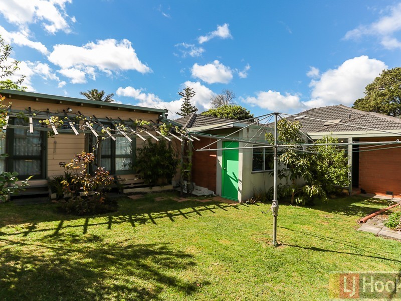 15 Wilkes Street, Ferntree Gully VIC 3156