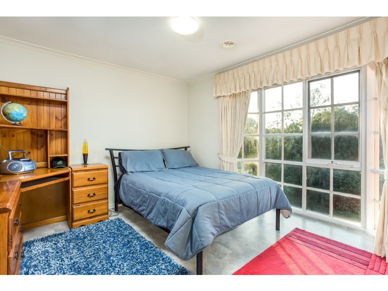 5 Windsor Close, Boronia VIC 3155