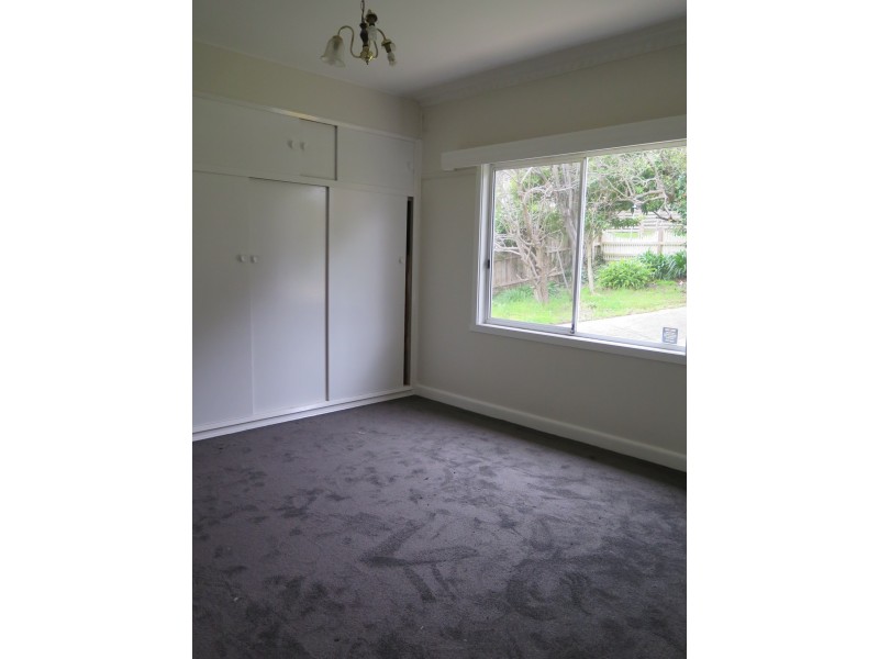 11 Edward Street, Ferntree Gully VIC 3156