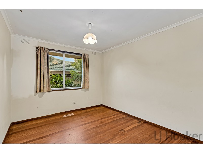 16 Burke Road, Ferntree Gully VIC 3156