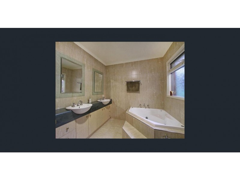 7 Bouganville Street, Boronia VIC 3155