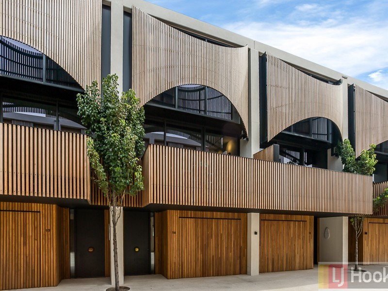 16/30 Esplanade, Brighton VIC 3186