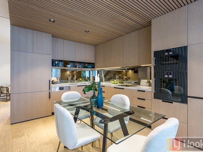 16/30 Esplanade, Brighton VIC 3186