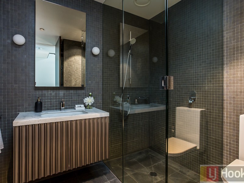 16/30 Esplanade, Brighton VIC 3186