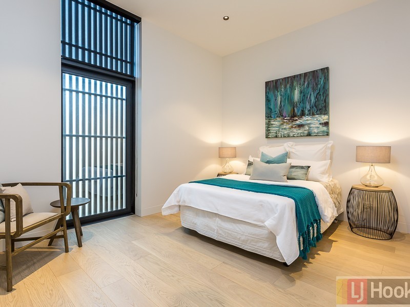 16/30 Esplanade, Brighton VIC 3186