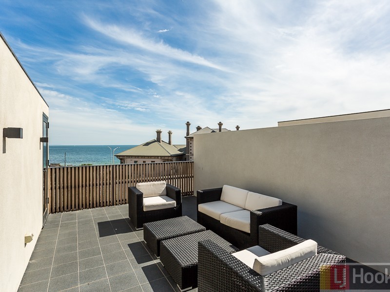 16/30 Esplanade, Brighton VIC 3186