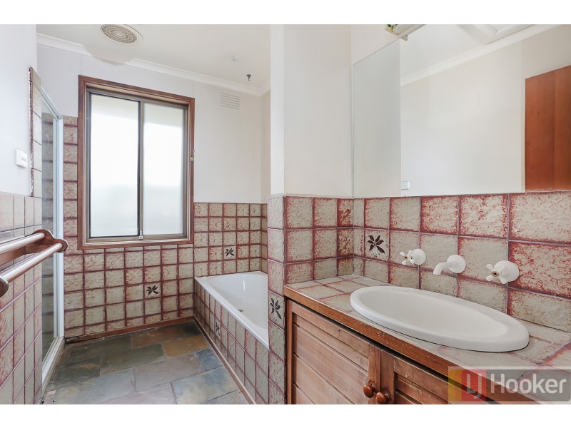 70 Olive Grove, Boronia VIC 3155