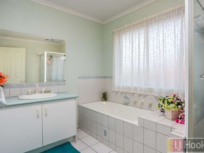 35 Gearon Avenue, Rowville VIC 3178