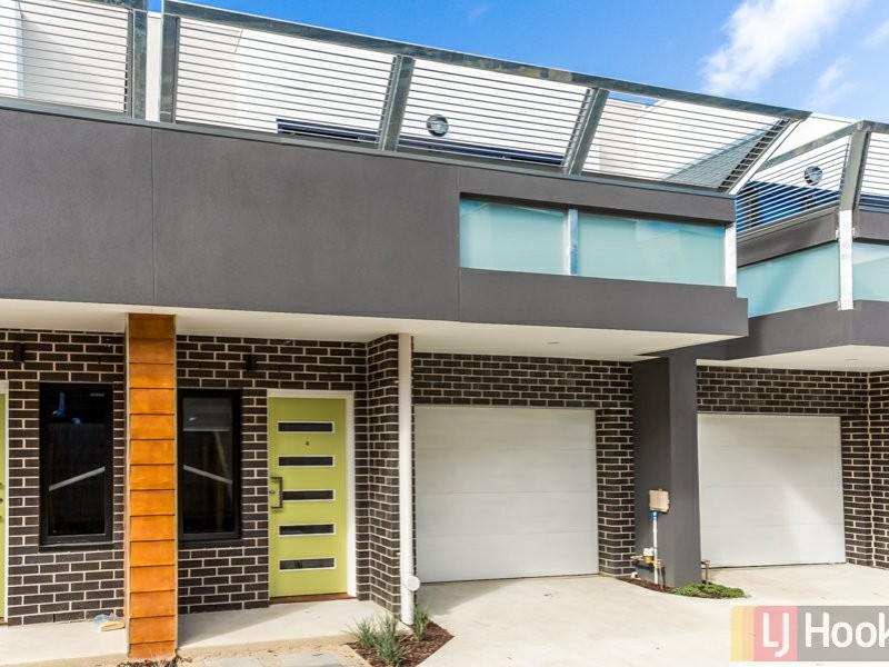 4/10 Woodvale Road, Boronia VIC 3155