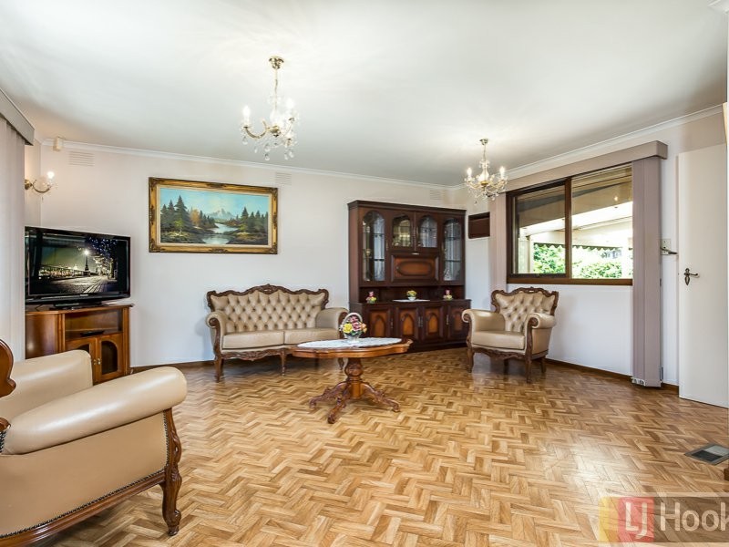 6 Nairana Court, Ferntree Gully VIC 3156