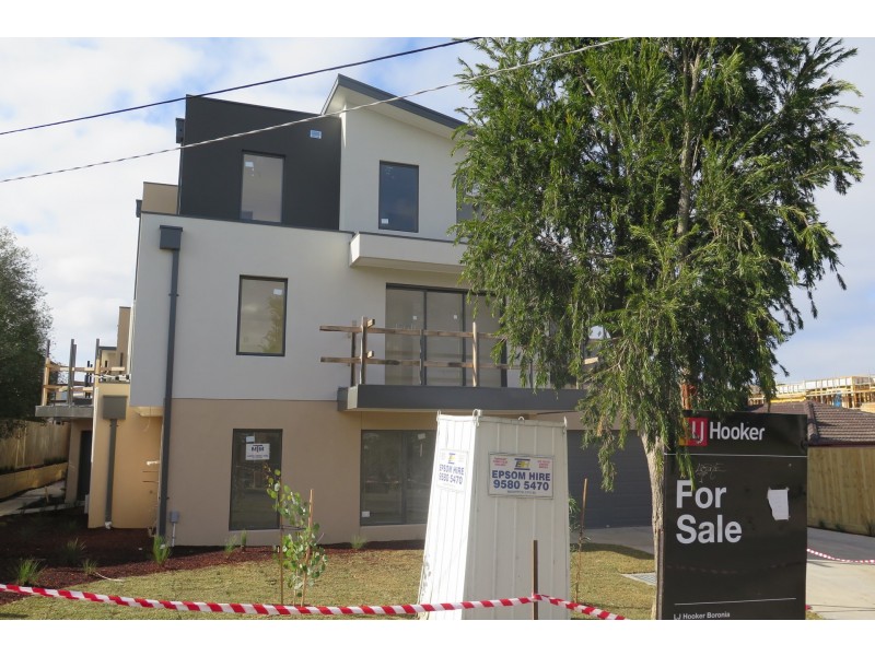 1 Woodvale Road, Boronia VIC 3155