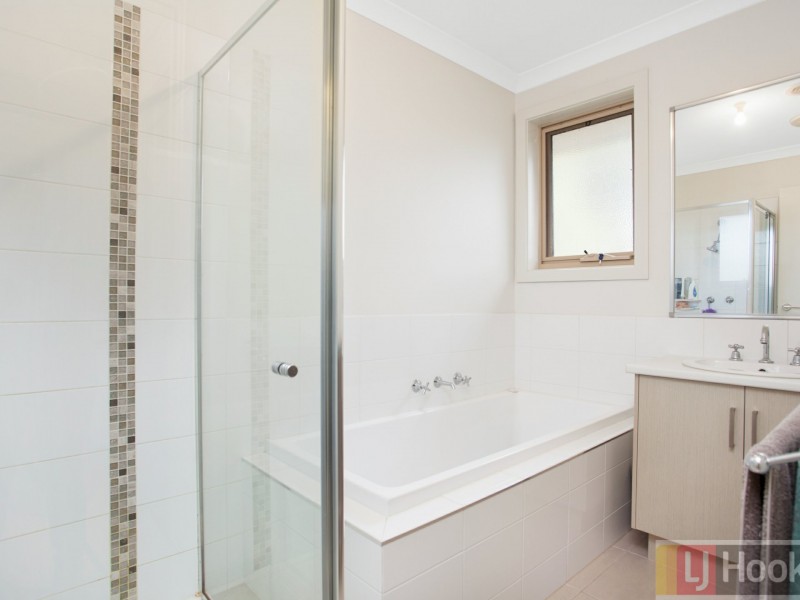 2 & 3/20 Tulip Crescent, Boronia VIC 3155