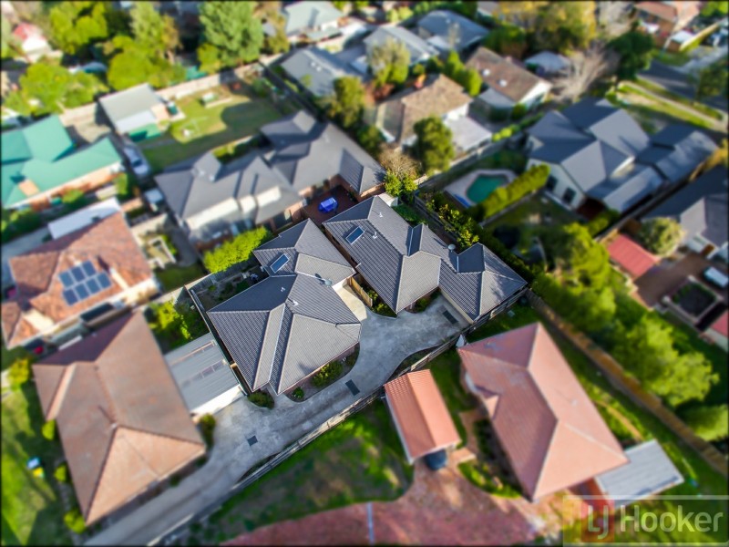 2 & 3/20 Tulip Crescent, Boronia VIC 3155