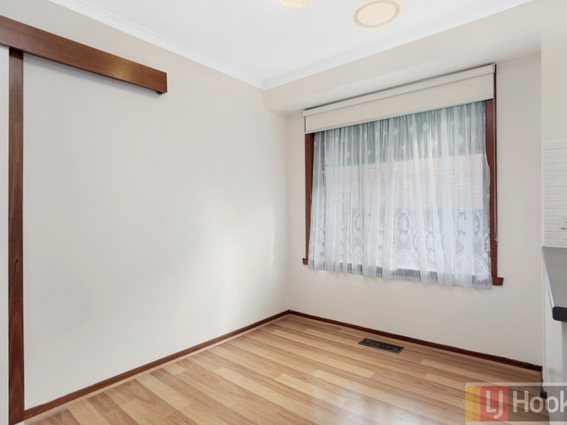 6 Coachmans Square, Wantirna VIC 3152