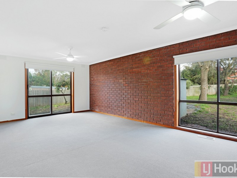 6 Coachmans Square, Wantirna VIC 3152