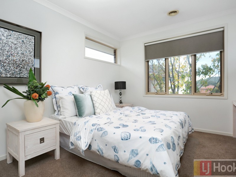 2/4 Saltbush Court, Rowville VIC 3178