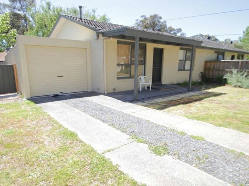 5 McDonald Crescent, Boronia VIC 3155