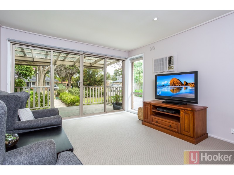 108 Rickards Avenue, Knoxfield VIC 3180