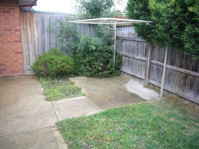 2 Cameron Close, Bayswater VIC 3153