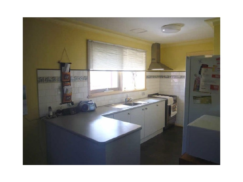 18 Mitchell Avenue, Boronia VIC 3155