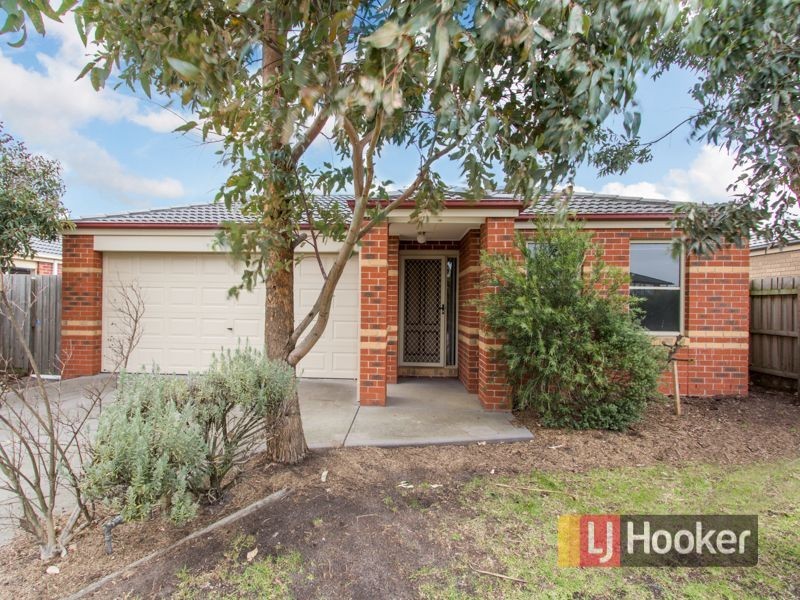 13 St Mellion Court, Cranbourne VIC 3977