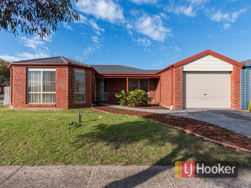 17 Jasa Crescent, Cranbourne West VIC 3977