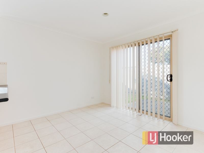 17 Jasa Crescent, Cranbourne West VIC 3977