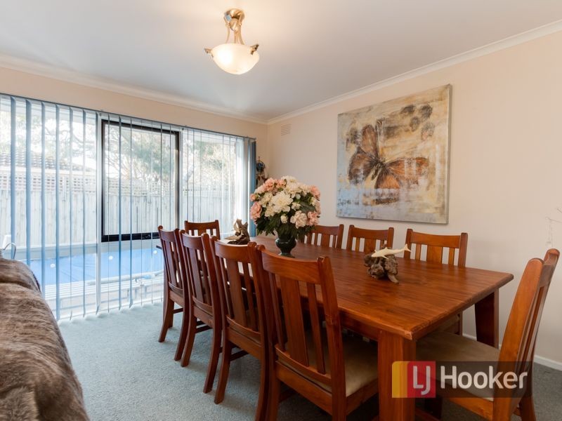 32 Collison Road, Cranbourne East VIC 3977