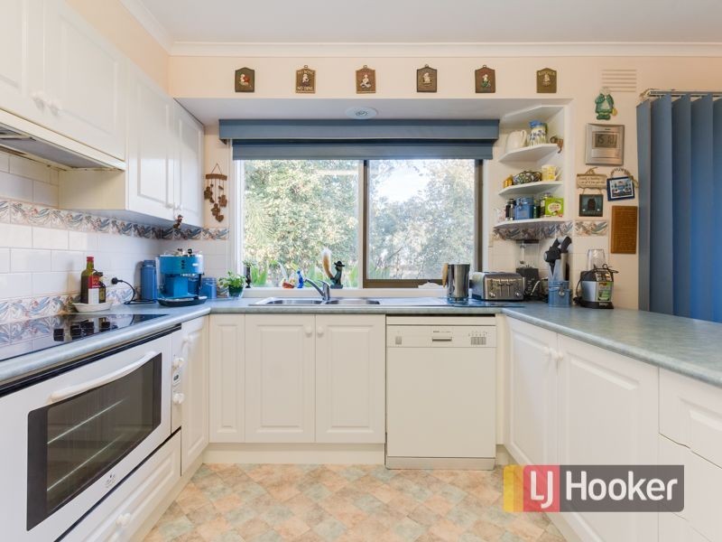 32 Collison Road, Cranbourne East VIC 3977