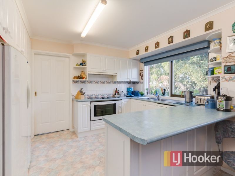 32 Collison Road, Cranbourne East VIC 3977