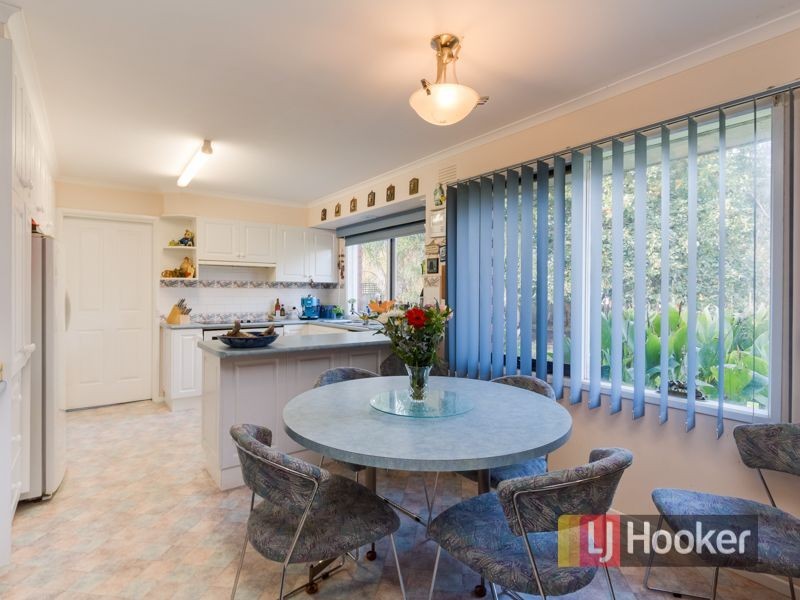 32 Collison Road, Cranbourne East VIC 3977