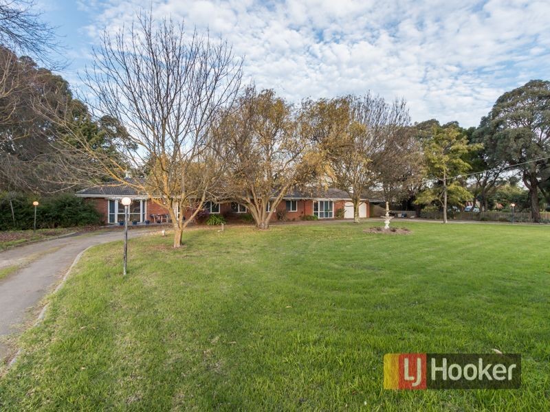 32 Collison Road, Cranbourne East VIC 3977
