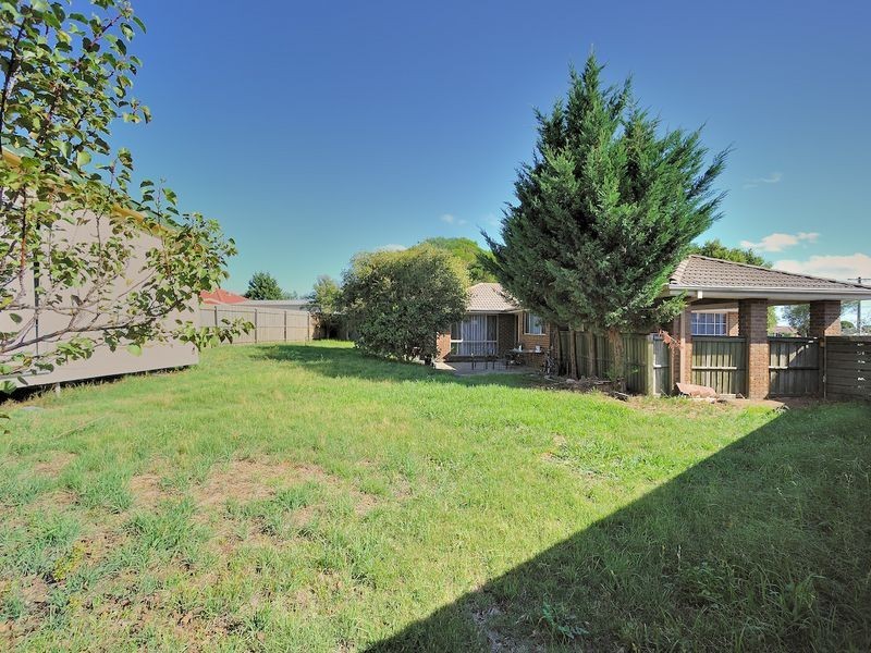 6 Wood Court, Cranbourne VIC 3977