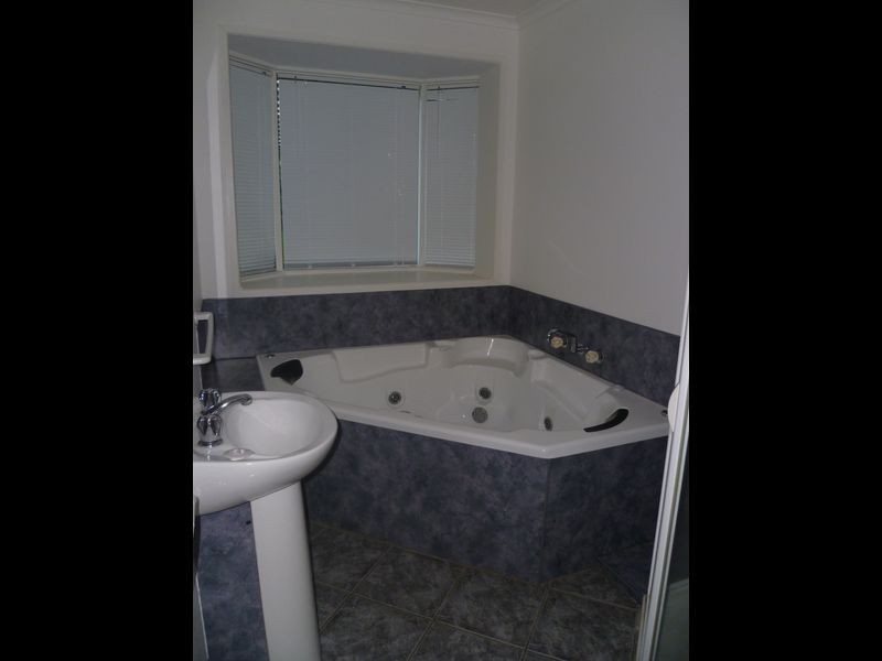 3 Flinders Court, Cranbourne VIC 3977