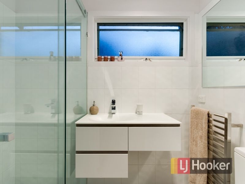 4 Wellwood Square, Wheelers Hill VIC 3150