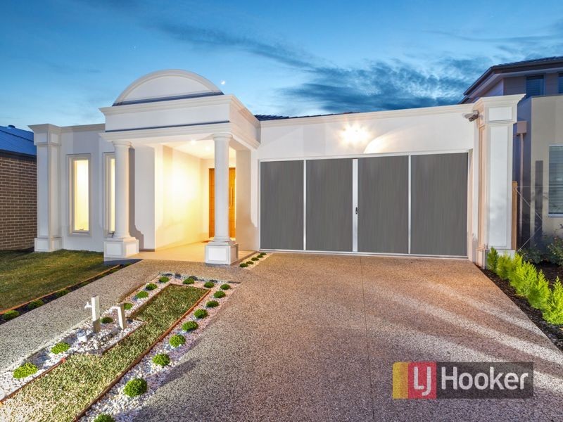 12 Bonnington Boulevard, Clyde North VIC 3978