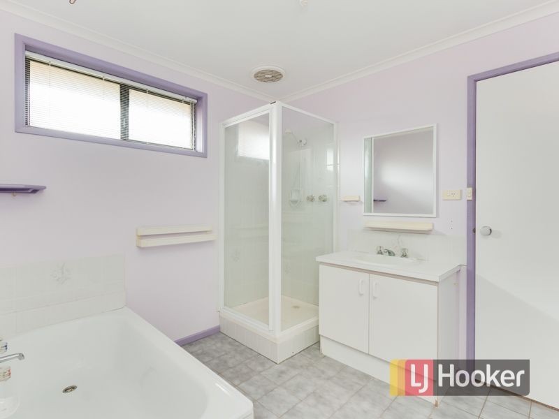 43 Maculata Drive, Cranbourne West VIC 3977