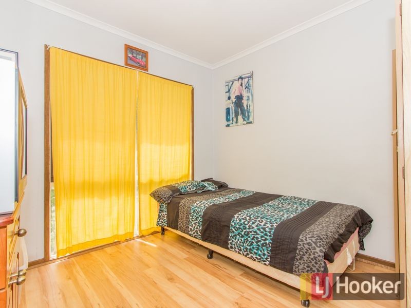 13 Lesdon Avenue, Cranbourne VIC 3977