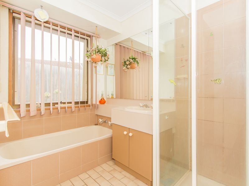 13 Lesdon Avenue, Cranbourne VIC 3977