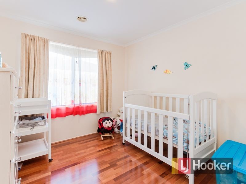 213 Monahans Road, Cranbourne West VIC 3977