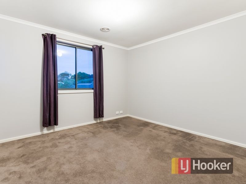 7 Boronia Avenue, Cranbourne VIC 3977