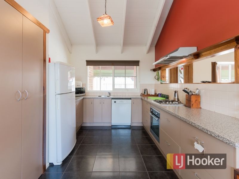 86 Huon Park Road, Cranbourne North VIC 3977