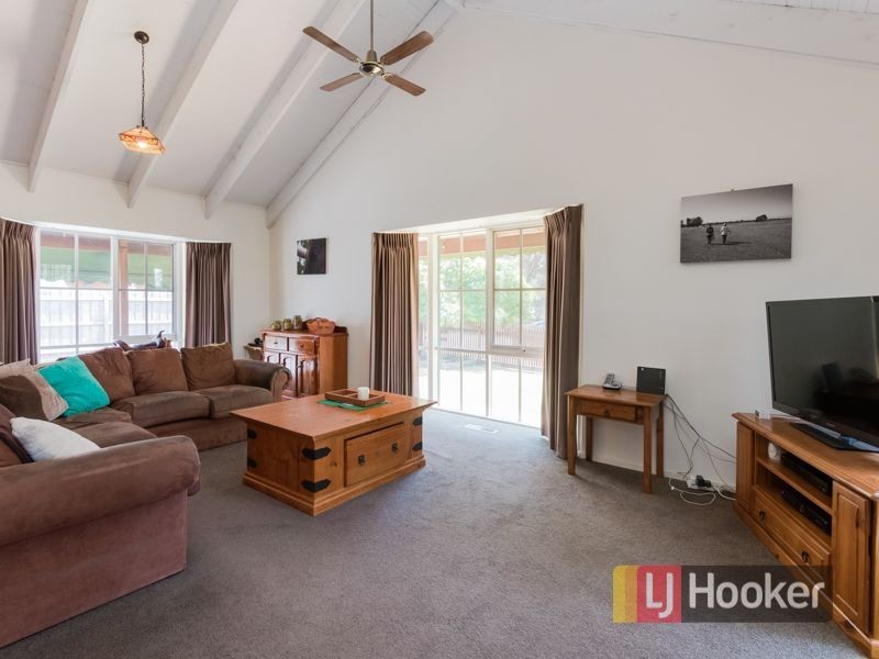 86 Huon Park Road, Cranbourne North VIC 3977