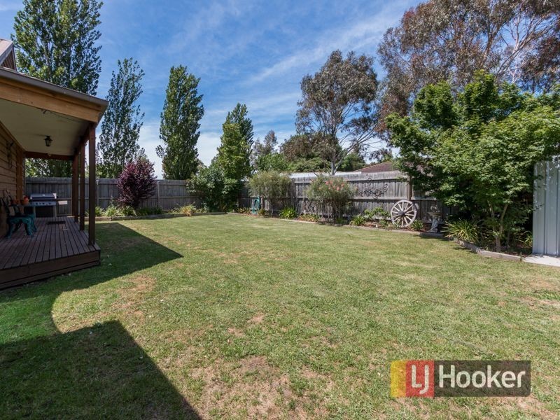86 Huon Park Road, Cranbourne North VIC 3977