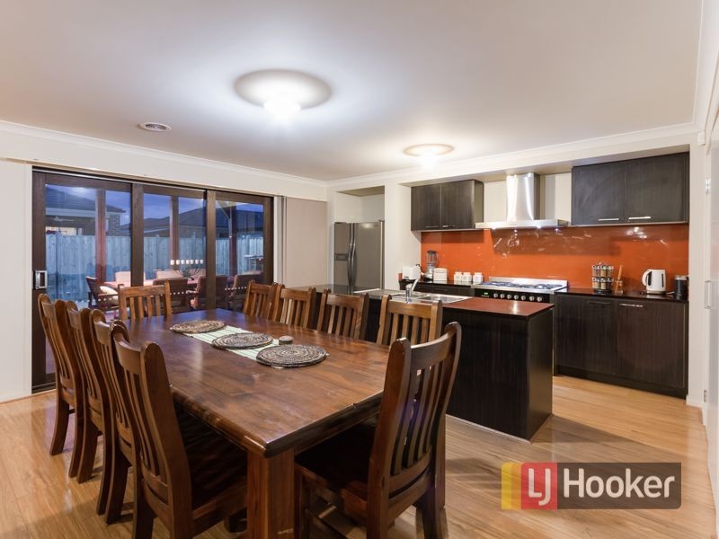 13 Quarters Boulevard, Cranbourne West VIC 3977