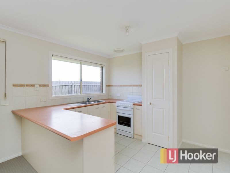 12/21 Merrijig Avenue, Cranbourne VIC 3977