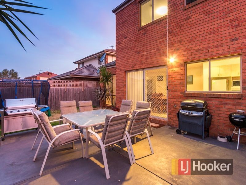 22 Amhurst Drive, Narre Warren South VIC 3805