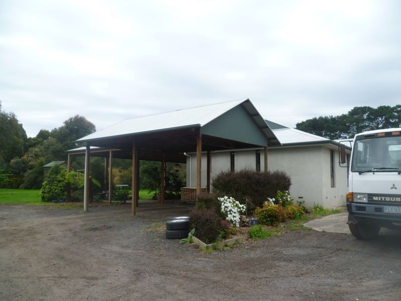 33 Collison Road, Cranbourne VIC 3977