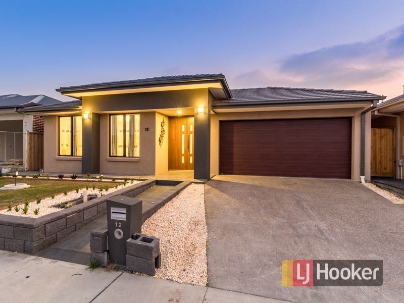 12 Stableford Drive, Cranbourne West VIC 3977